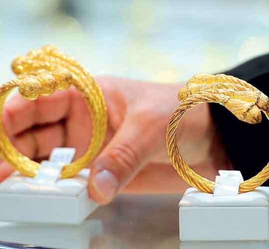 Gold-backed bank lending tops Rs. 200 b in 1H