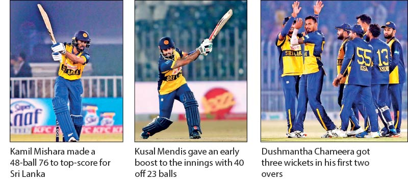 চামেরা (4/20) শ্রীলঙ্কাকে টি-টোয়েন্টি ত্রিদেশীয় সিরিজের ফাইনালে নিয়ে যায়। দৈনিক ফুট চামেরা (4/20) শ্রীলঙ্কাকে টি-টোয়েন্টি ত্রিদেশীয় সিরিজের ফাইনালে নিয়ে যায়। দৈনিক ফুট