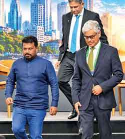 President pledges investment protection, opens major projects to private sector