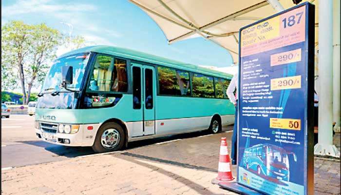 Airport-Colombo Fort luxury bus service resumes