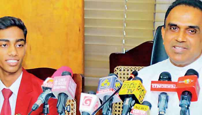 Young innovators’ AI robot wins recognition from Science Ministry