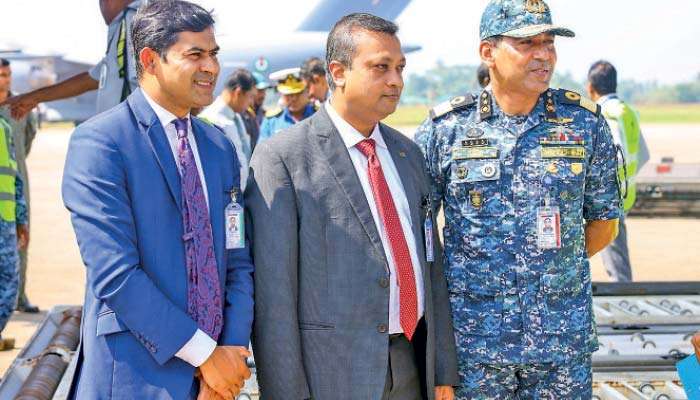 Bangladesh delivers essential aid to Sri Lanka