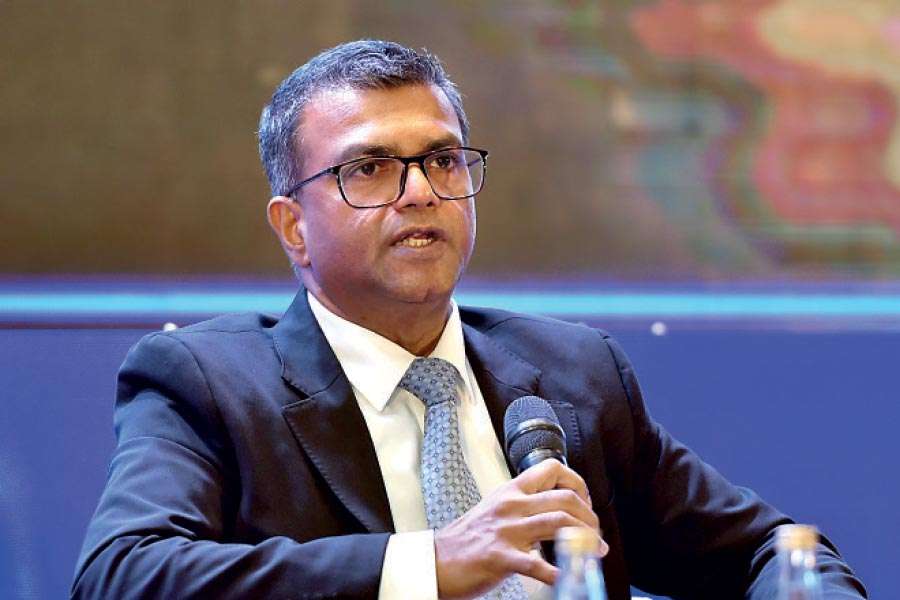 Treasury talking to banks, insurers to help SMEs, industries