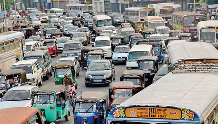 Roads, traffic police and commuters: Is SL heading towards a traffic crisis?