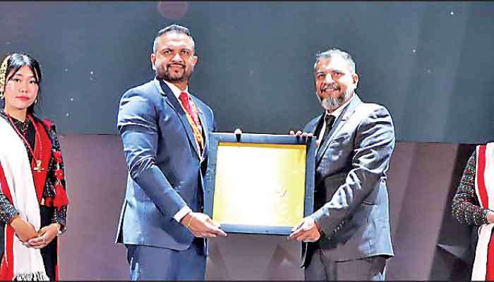 SriLankan Airlines named Leading International Airline in South Asia at SATA 2024