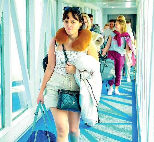 3 m arrivals target out of reach