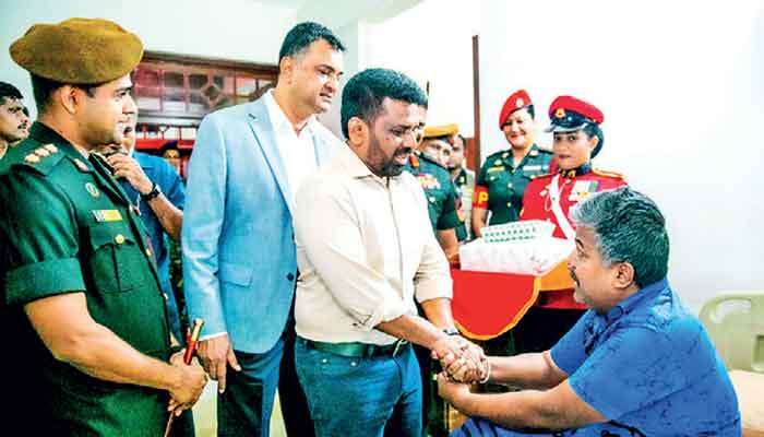 President inquires into well-being of war veterans