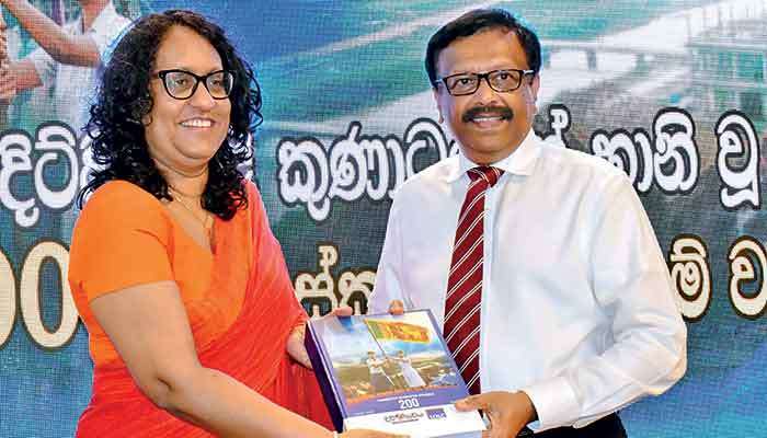 Education Ministry recognises LOLC Divi Saviya “Obai Mamai Ape Ratai” for restoring 200 schools under 45 days