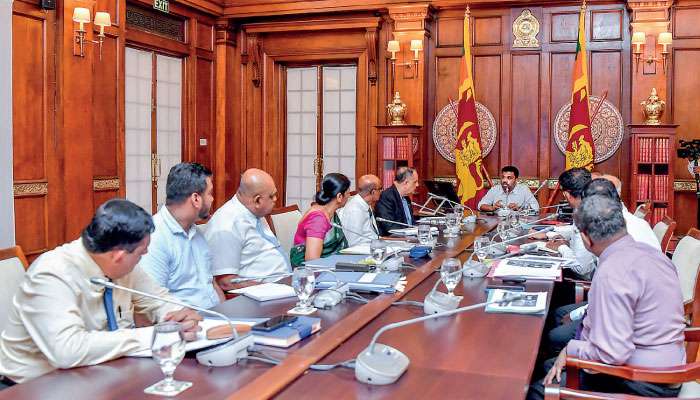 President directs prompt renovation of canals, drainage system in Colombo