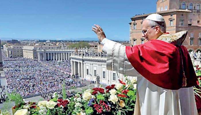 Pope Leo calls for global leaders to choose peace in first Easter Mass