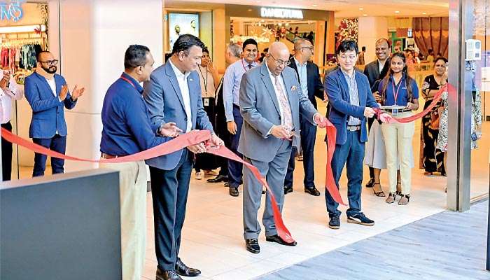 Singer opens first-ever Samsung  AI-powered smart store in Sri Lanka