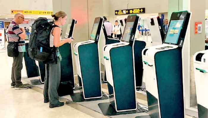 SriLankan rolls out self-check-in service for customer airlines
