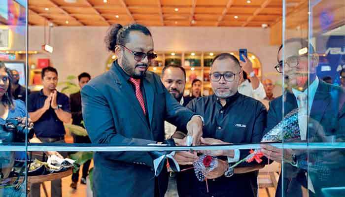 ASUS opens third exclusive store in Galle