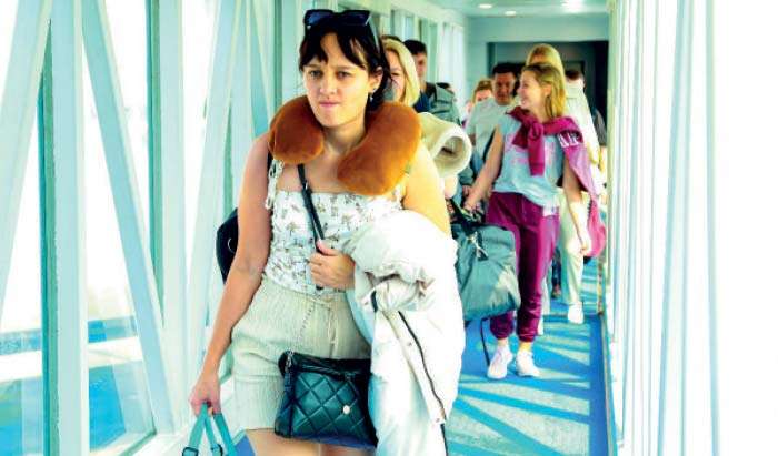Tourist arrivals cross 900,000 despite early May slowdown