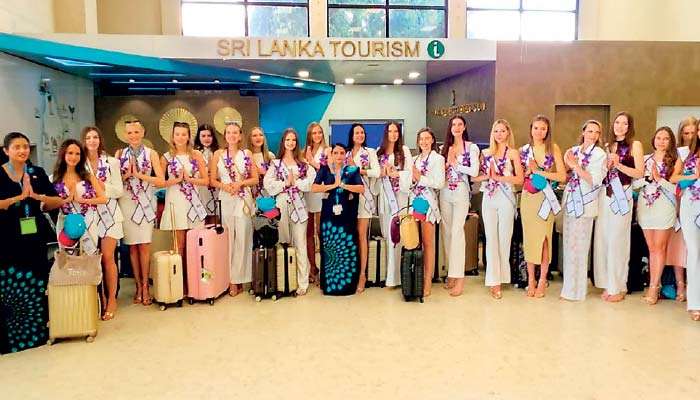 Polish beauties arrive