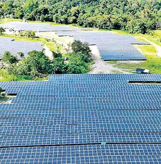 Solar industry warns looming crisis over policy threats, investment collapse