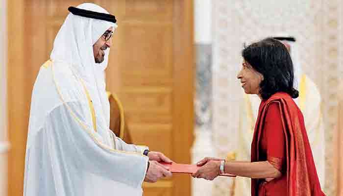 Ambassador Prof. Arusha Cooray presents credentials to President  of United Arab Emirates