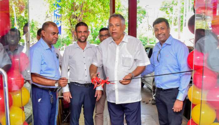 CEAT’s 7th premium ‘SIS’ outlet in Sri Lanka opens in Kurunegala