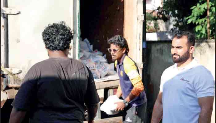 MSF supports Sri Lanka flood relief with delivery of winterised tents to Disaster Management Centre