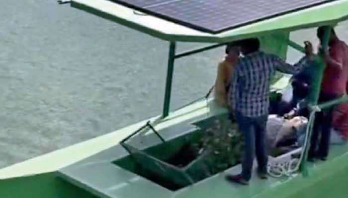 Electric waste-collecting boats to revive Beira Lake