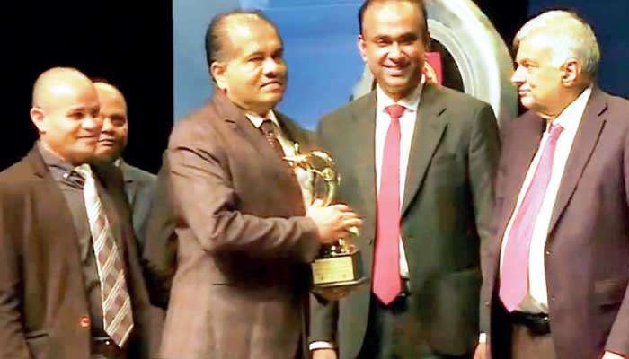 Maxim Sri Lanka wins Gold at IDB Awards