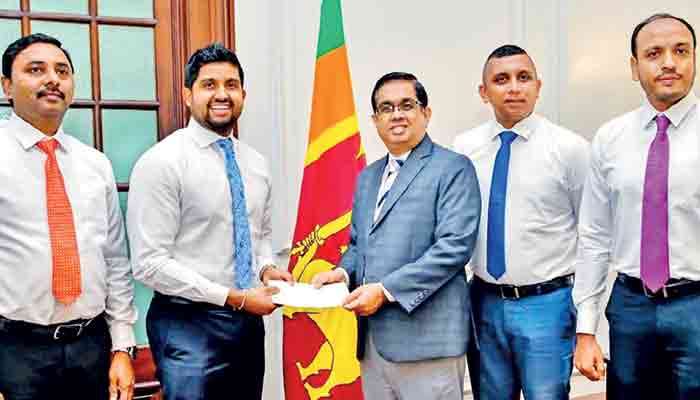 Yaden Laboratories donates Rs. 20 m to ’Rebuilding Sri Lanka’ Fund