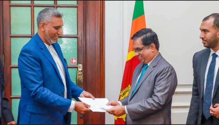 Almas Holdings commits Rs. 250 m to ‘Rebuilding Sri Lanka’ Fund