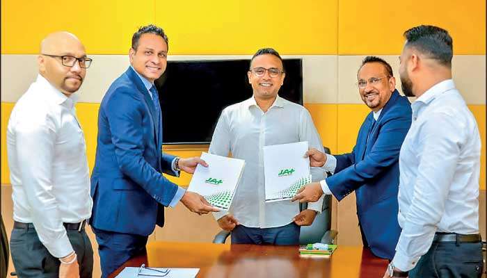 SLFEA appoints JAT as facilitation partner to train painters for overseas employment