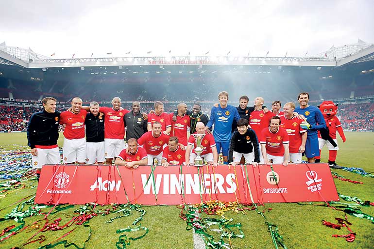 Manchester United Legends v Bayern Munich All Stars