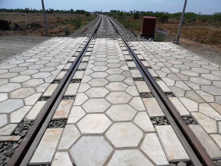 Paving-at-level-crossing-in-MRD-TMP-section