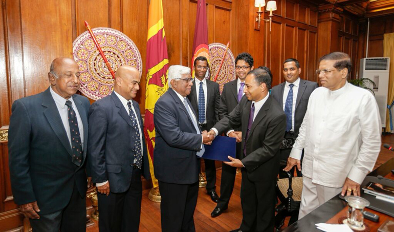 Picture-(1)-Signing-of-the-MoU-in-the-presence-of-H.E