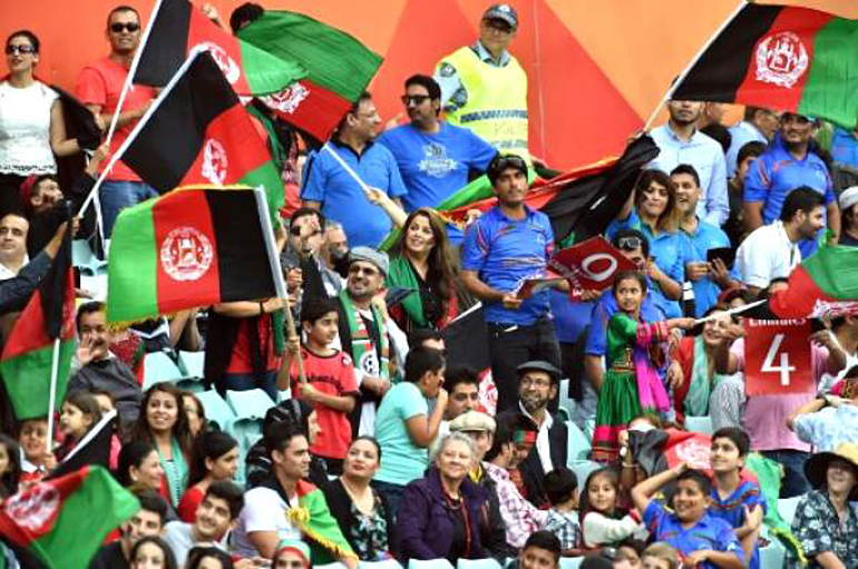 afghanistan-cricket-team-fans-cheer-up-during-the-2015-cricket-world-cup-pool-a-match-between-england-and-afghanistan-at-the-sydney-cricket-ground-on-march-13-2015