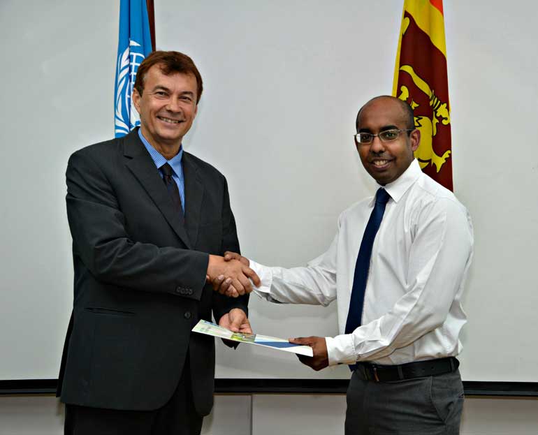 Below-lead-1-UNDP-Country-Director-and-Dialog-General-Manager-Product-Service-Innovation