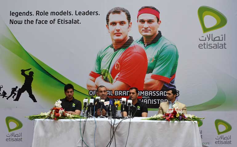 Etisalat-Cricketing-Superstars-Hamid-Hassan-and-Muhammad-Nabi-as-Etisalat-Brand-Ambassadors