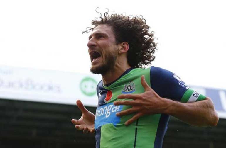 Newcastle-United's-Fabricio-Coloccini