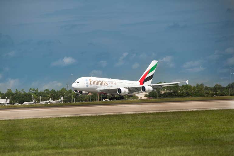 2-Emirates-Airbus-A380-used-for-inaugural-flight-was-the-first-scheduled-landing-by-a-A380-at-Orlando-airport