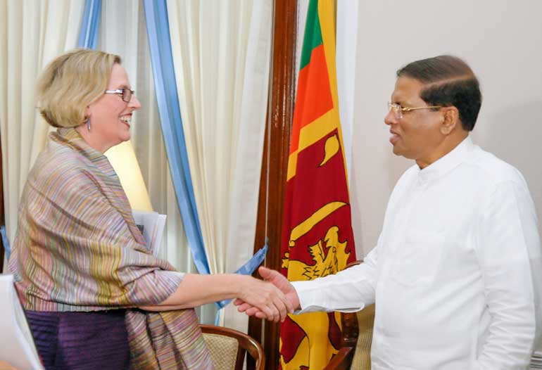 Outside-lead-1-The-World-Bank-South-Asia-Region-Vice-President-meets-the-President