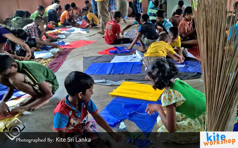 Children-participating-at-the-pre-festival-kite-workshop