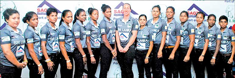 Bucket-Sri-Lanka-Womens'-off-to-Japan