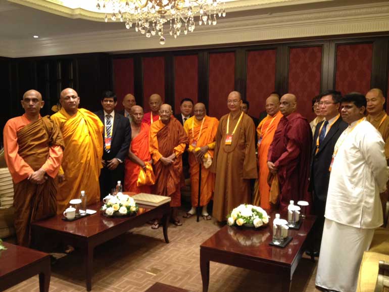 sri-Lanka-Buddhist-delegation-1