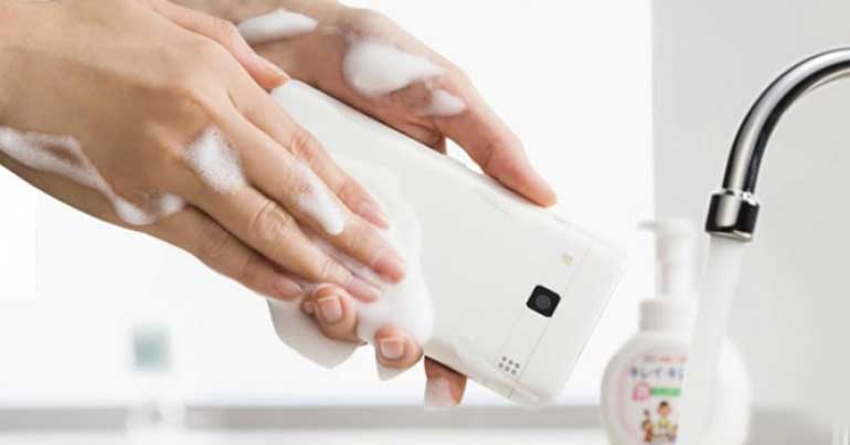 japanese-brand-kyocera-launches-washable-phone