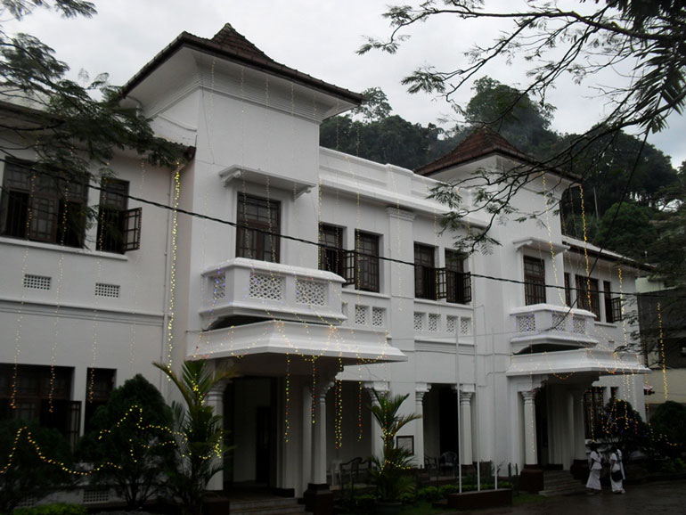 Mahamaya-Main-Building