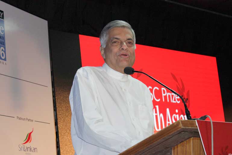 Prime-Minister-Ranil-Wickremesinghe-at-the-DSC-Prize-for-SOuth-Asian-Literature