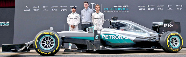 Sir Lewis Hamilton's first race-winning Mercedes F1 car is coming up for  auction