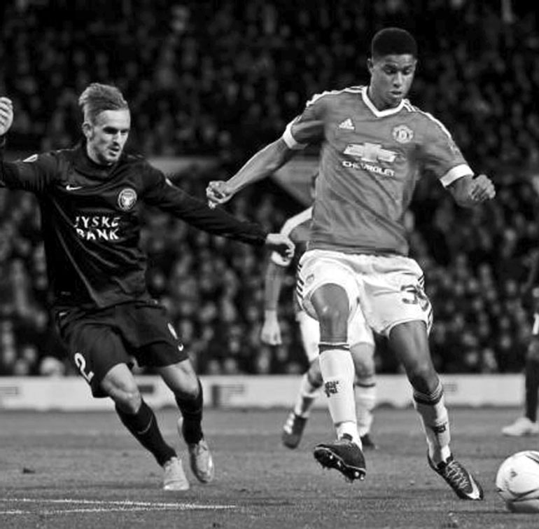 Double-debut-delight-as-Rashford-rescues-Man-United