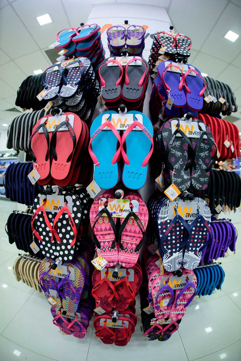 Dsi waves slippers online price in sri lanka