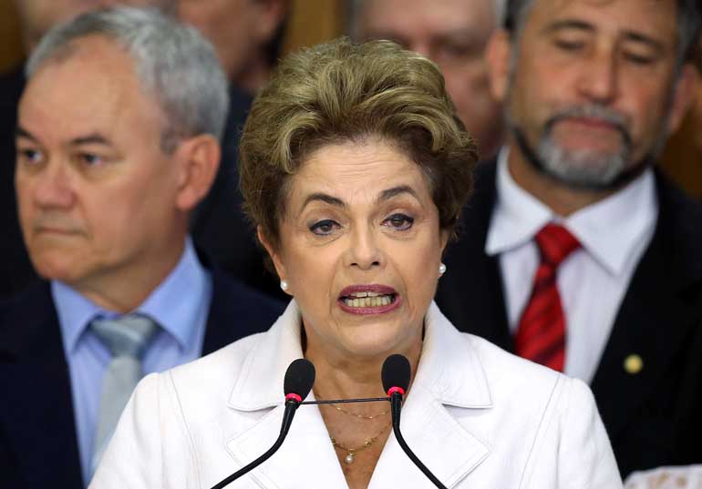 2016-05-12T181902Z_1495634150_S1BETDQXHUAB_RTRMADP_3_BRAZIL-POLITICS