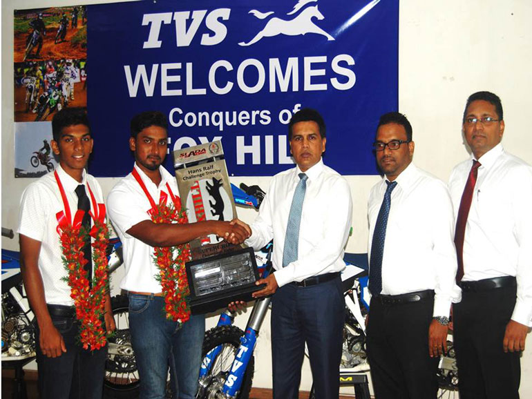 TVS-Lanka-CEO-Mr.-Ravi-Liyanage-(center)-congratulates-Mr