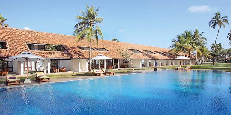 avani-bentota-resort-spa-daytime-view-with-the-pool