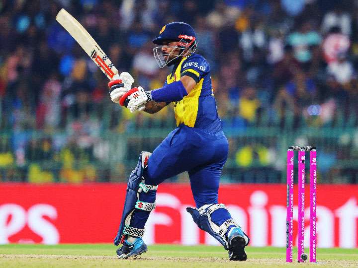 කමිඳු - කුසල් එක්ව සායම බේරා ගනිති